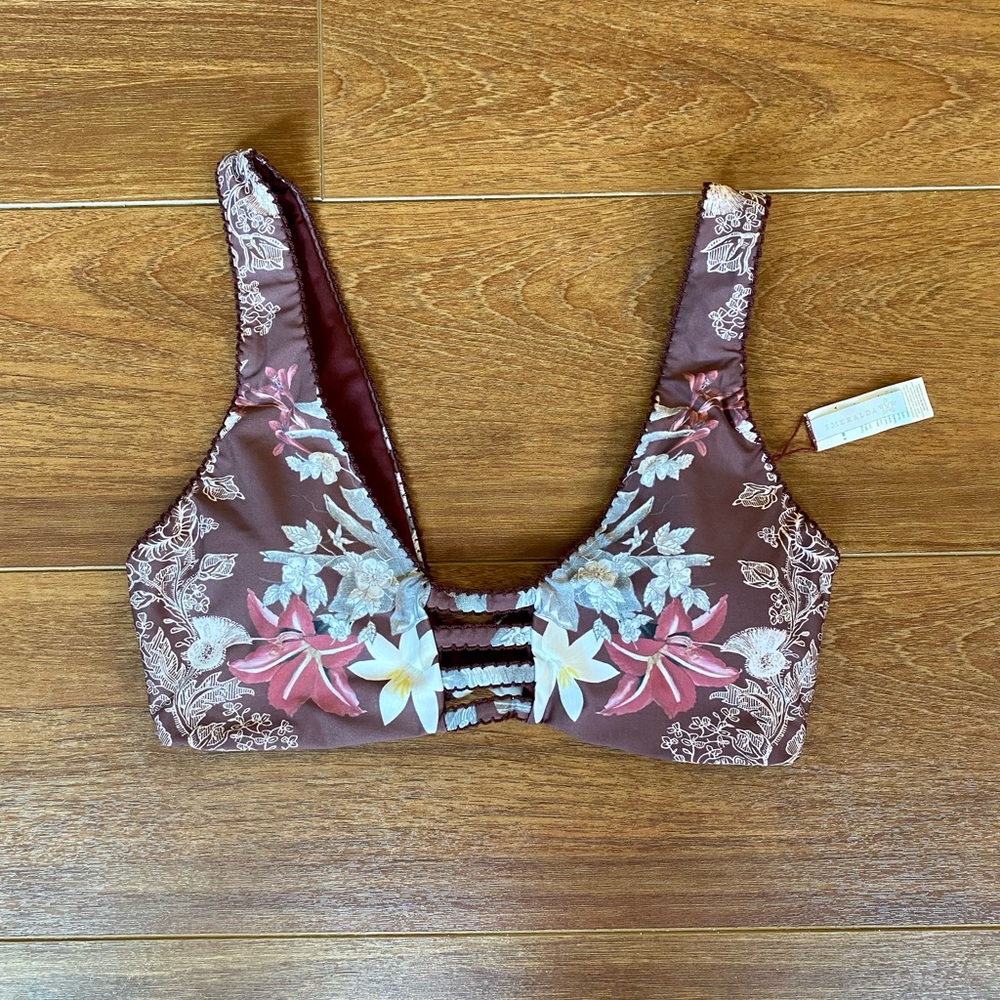 Smeraldasw Jordana Halter Bikini Top